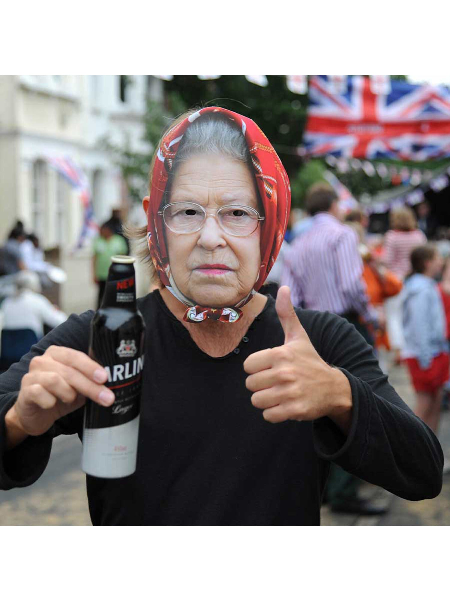 Queen Headscarf Celebrity Face Mask 2